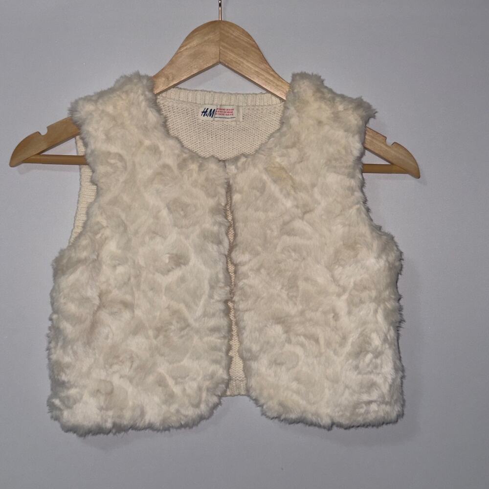 H&M Girls white Fur Sweater Vest Size 8-10Y